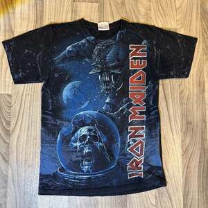 Vintage 2010 Iron Maiden The Final Frontier All Over Print T-Shirt Adult S